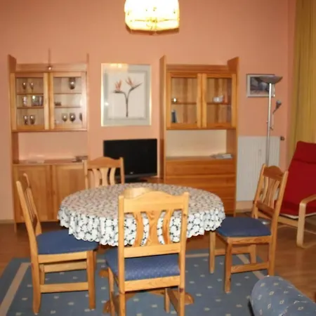 Appartamento In Gruenderzeitvilla In Strandnaehe *